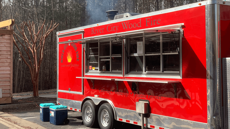 A Pizza Legend That Lives on Wheels A Pizza Legend That Lives on Wheels
