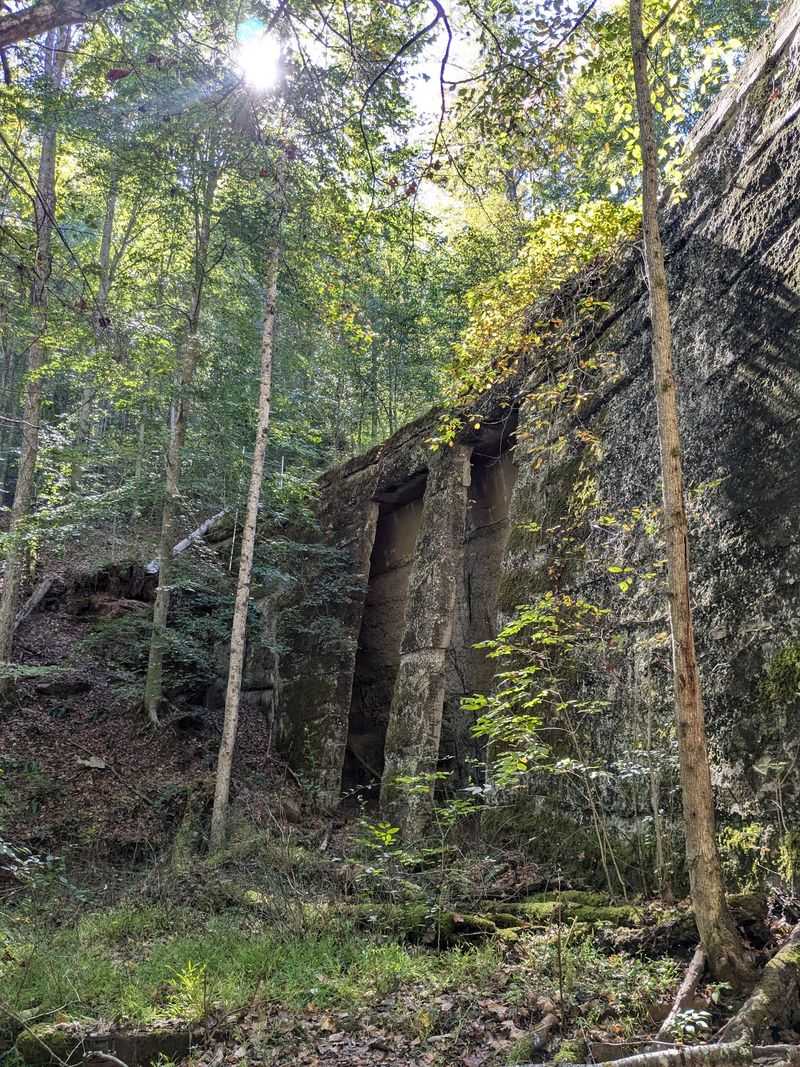 A Quiet Loop Behind the Spencer Pool