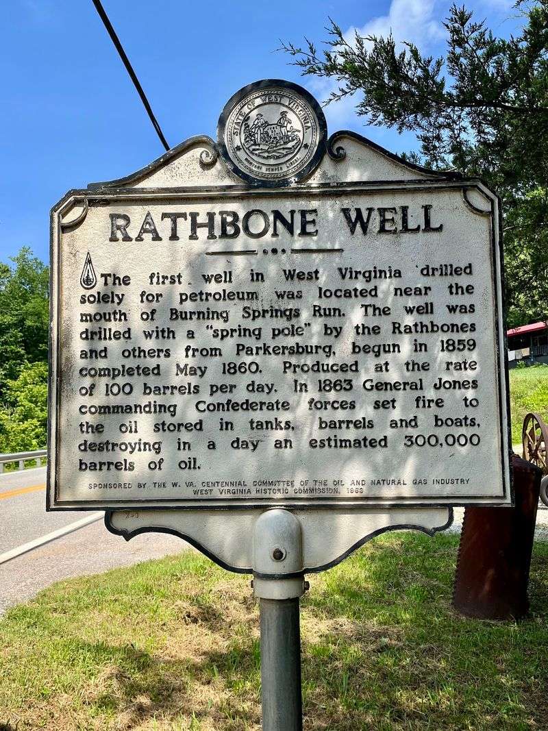 A Quiet Marker Along the Little Kanawha