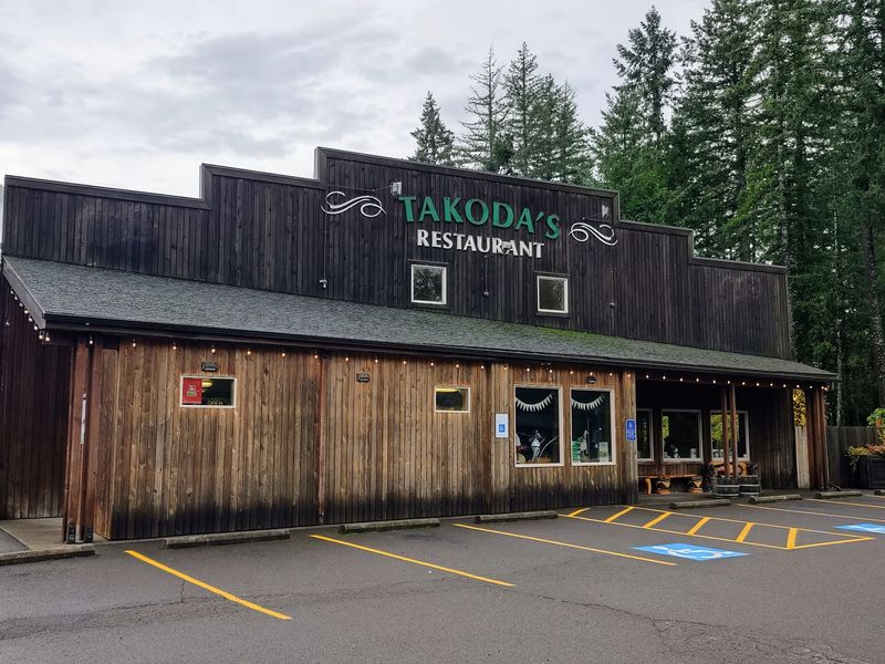 A Reliable Base Camp for Sahalie Falls and Covered Bridge Hunting