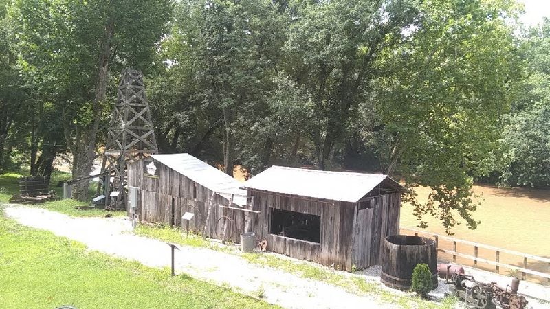 A Riverside Spot Where Gas Once Caught Fire A Riverside Spot Where Gas Once Caught Fire