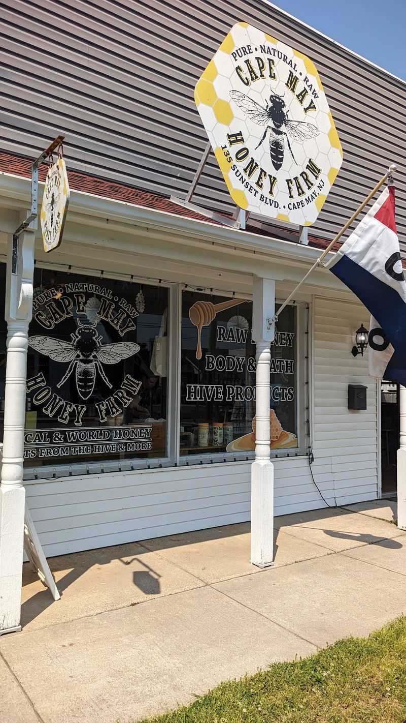 A Roadside Shop That Rewards Slowing Down A Roadside Shop That Rewards Slowing Down