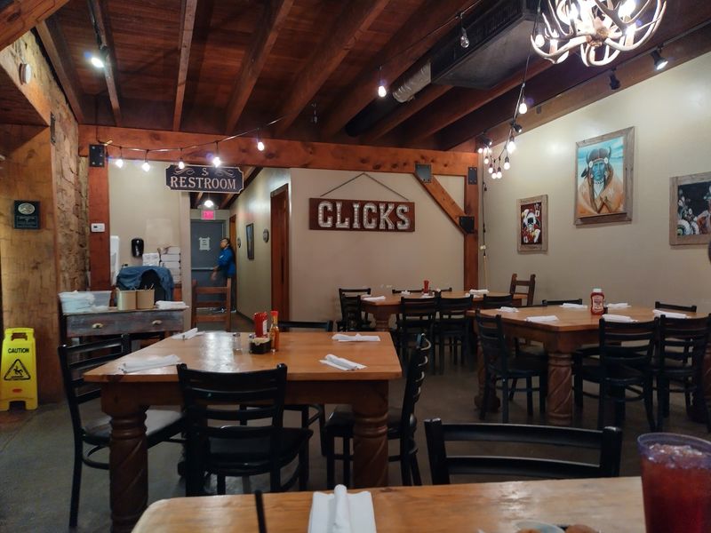 A Rustic Room That Suits Its Name A Rustic Room That Suits Its Name