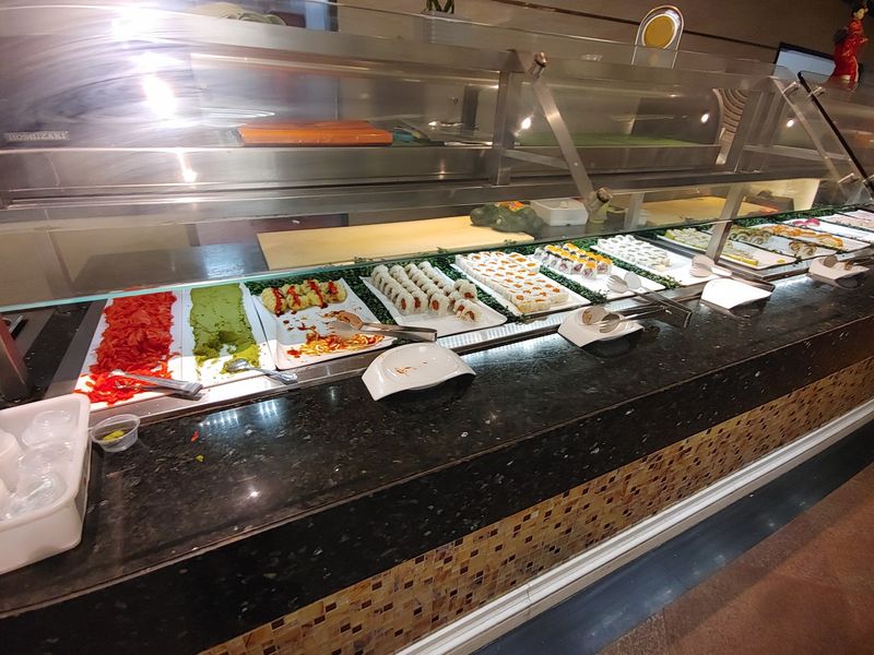 A Sushi Bar Worth Slowing Down For A Sushi Bar Worth Slowing Down For