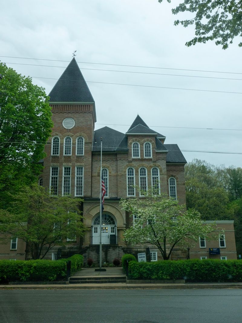 An Unassuming Gem Worth Considering An Unassuming Gem Worth Considering