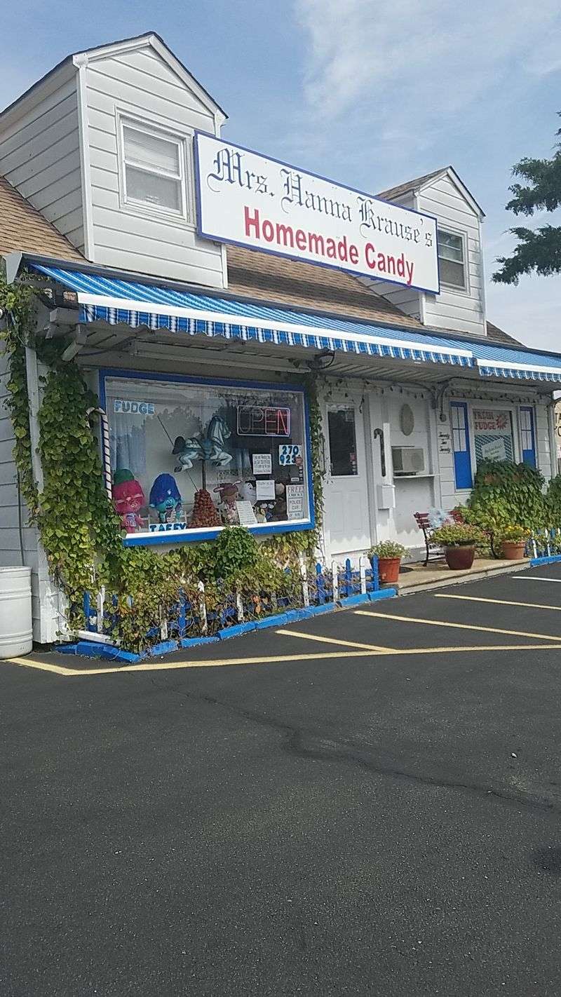 An Unassuming Storefront With Serious History An Unassuming Storefront With Serious History