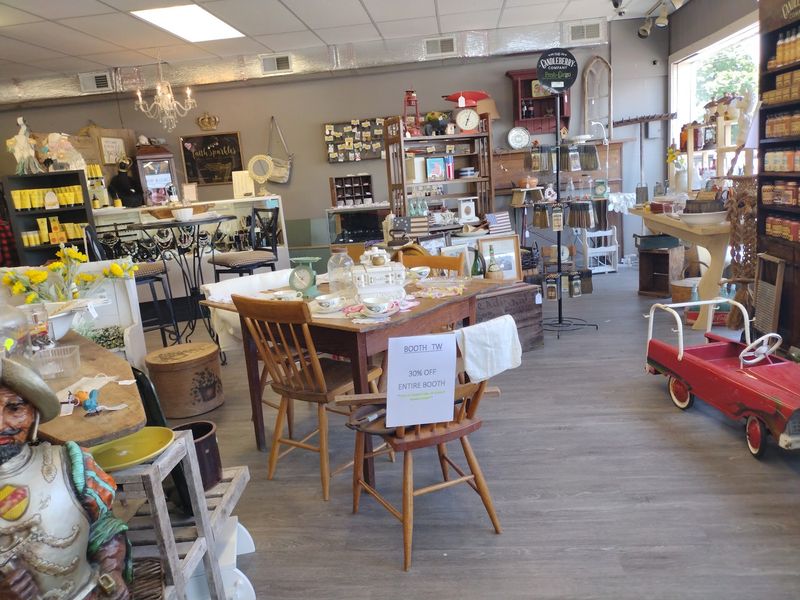Antique Dishes, Glassware, and Kitchen Finds Antique Dishes, Glassware, and Kitchen Finds