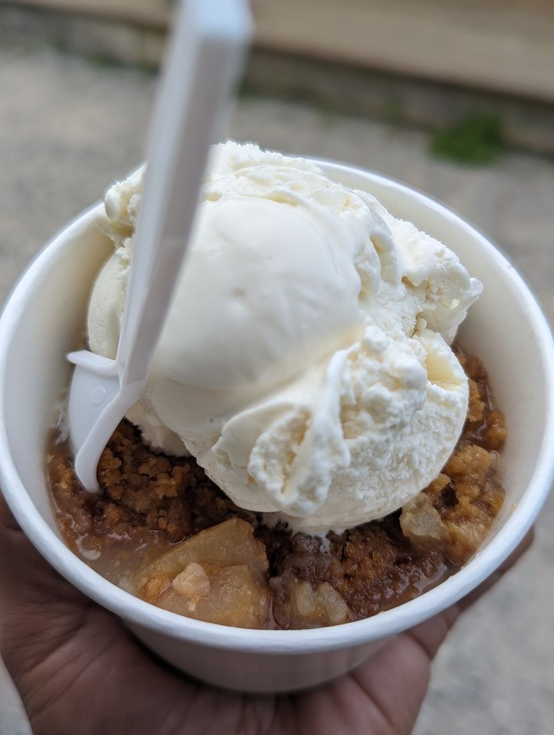 Apple Crisp With a Loyal Fan Club