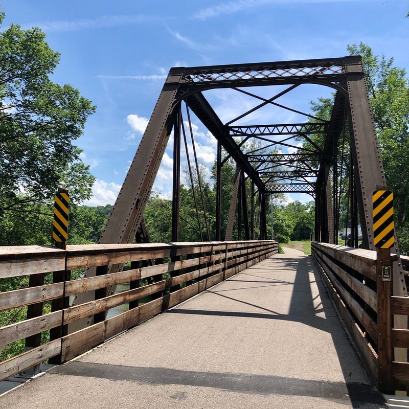 Backroads Along the Historic Bluff Country Byway