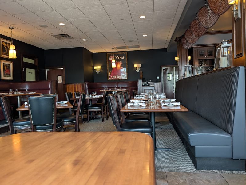 Bar Harbor Supper Club, Lake Shore