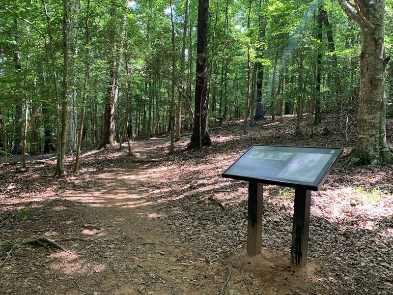 Battlefield Trail Where the Ridge Tells the Story Battlefield Trail Where the Ridge Tells the Story