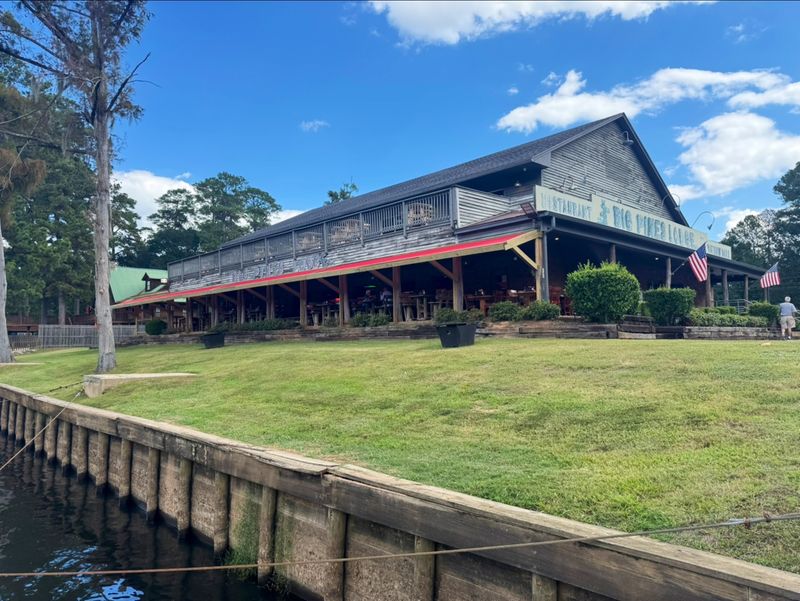 Big Pines Lodge, Karnack Big Pines Lodge, Karnack