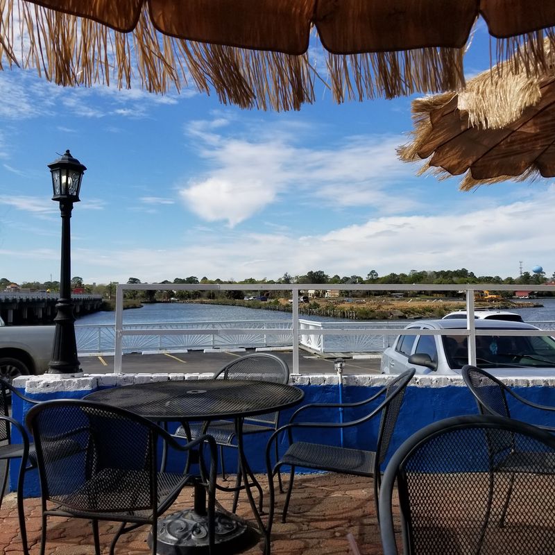 Boat Slips, Breezes And A Lake That Sets The Mood