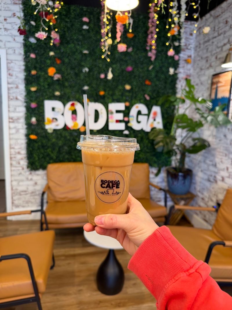 Bodega Cafe Brings Big City Swagger to Virginia Beach