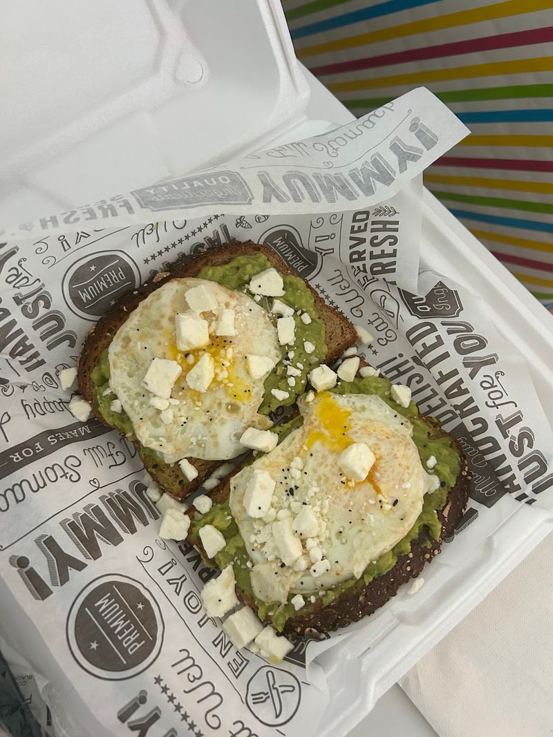 Breakfast Hours That Reward Early Risers