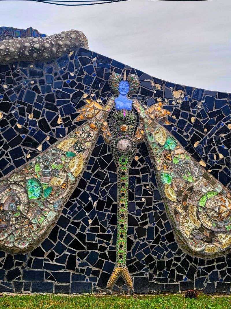 Built to Honor a Man Who Loved Outsider Art