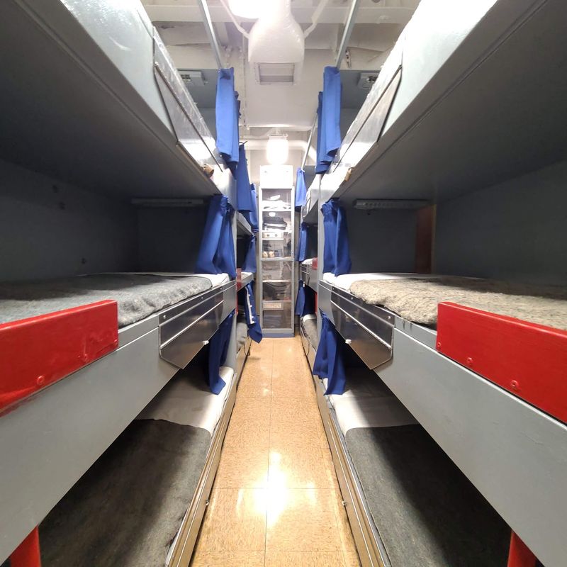Bunks, Mess Decks and Tight Squeezes Bunks, Mess Decks and Tight Squeezes