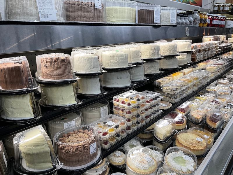 Cakes That Belong At A Family Table Cakes That Belong At A Family Table