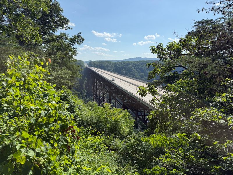 Canyon Rim Visitor Center, Lansing, WV