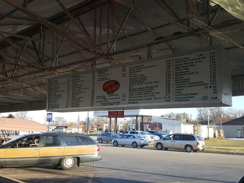 Car-Side Service That Never Went Out Of Style