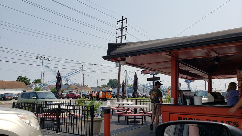 Carhops and Picnic-Style Outdoor Seating Carhops and Picnic-Style Outdoor Seating