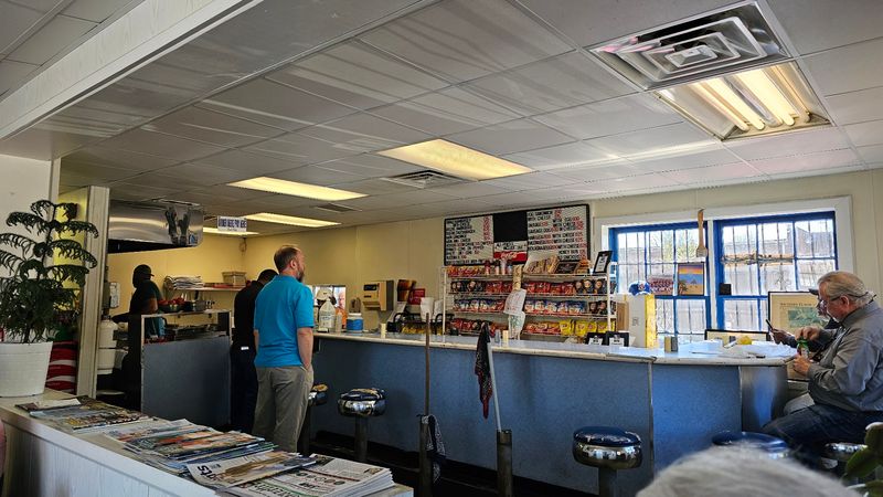 Cash Is King at Hamburger King