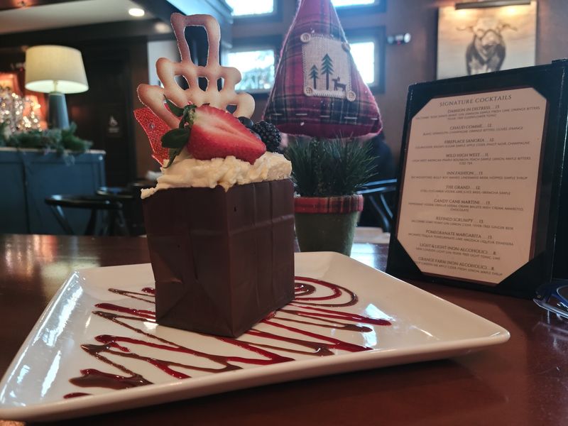 Casual Bites And Fireside Comfort In The Tavern Casual Bites And Fireside Comfort In The Tavern