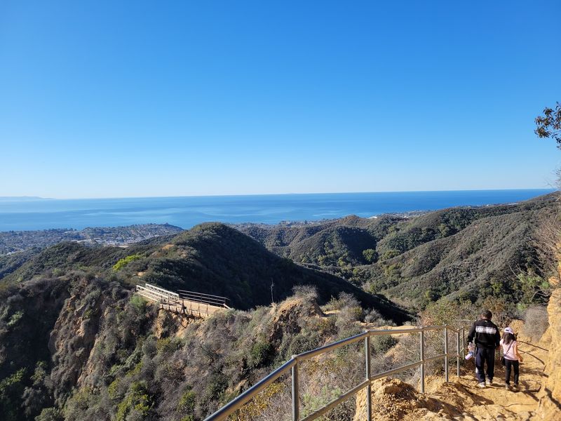 Chasing Views to Inspiration Point