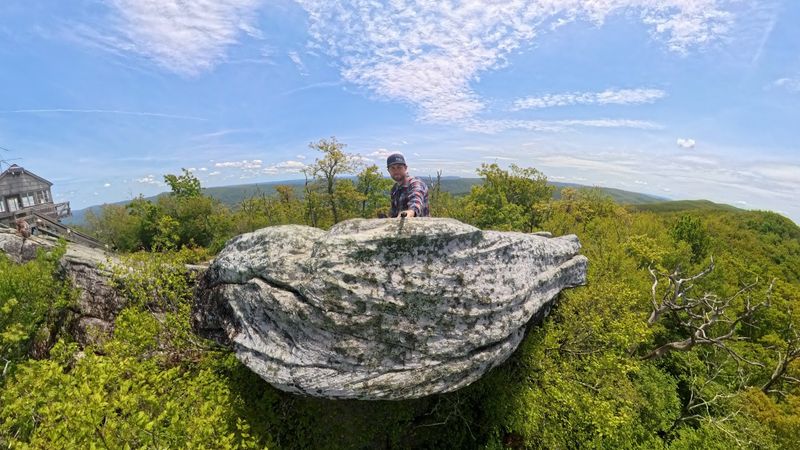 Climbing The Hanging Rock Climbing The Hanging Rock