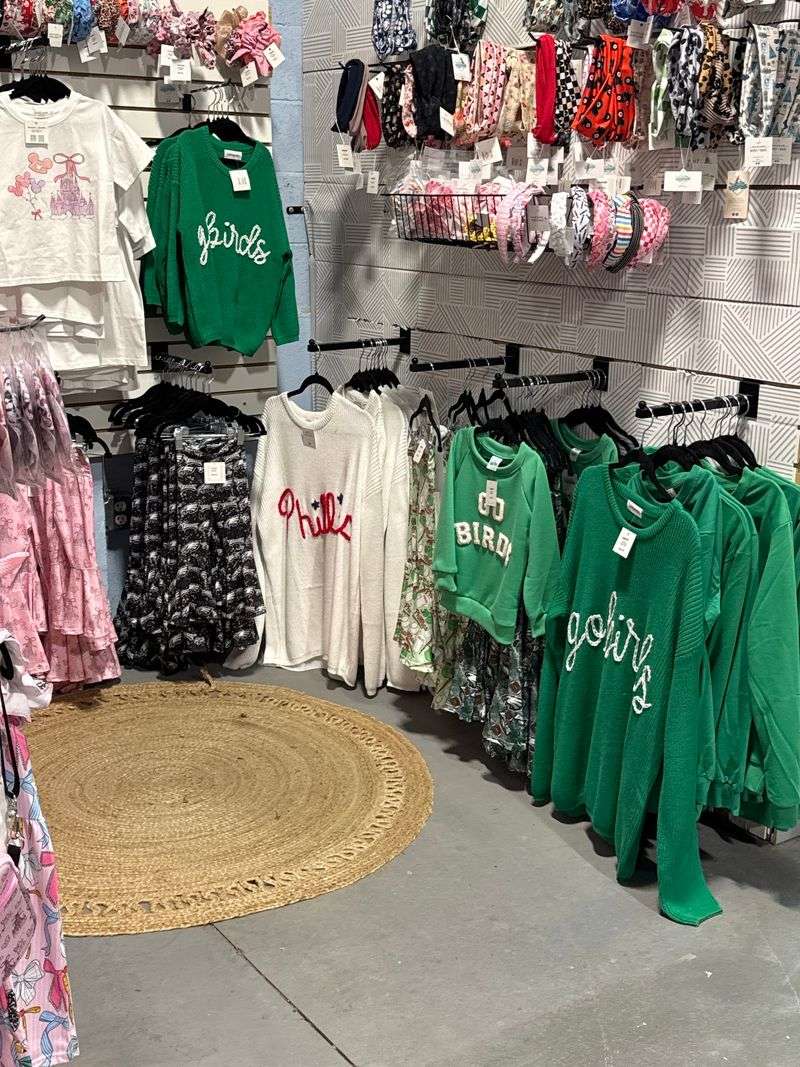 Clothing Racks Worth Flipping Through Clothing Racks Worth Flipping Through