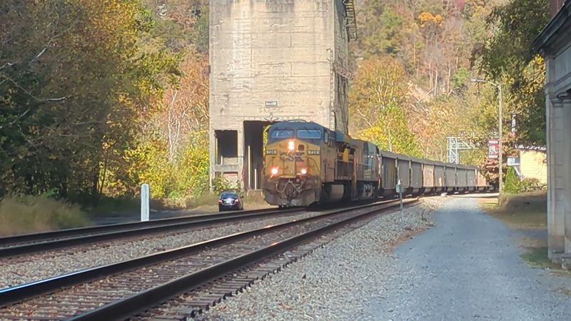 Coal Trains, River Views, and Rafters Below