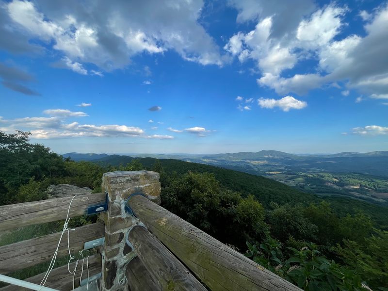 Comers Rock Lookout Tower, Speedwell, Virginia Comers Rock Lookout Tower, Speedwell, Virginia