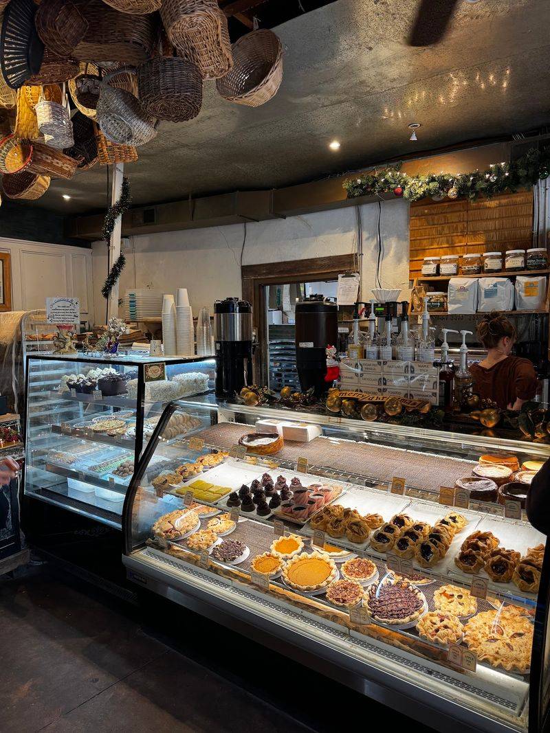 Continental Bakery in English Village Continental Bakery in English Village