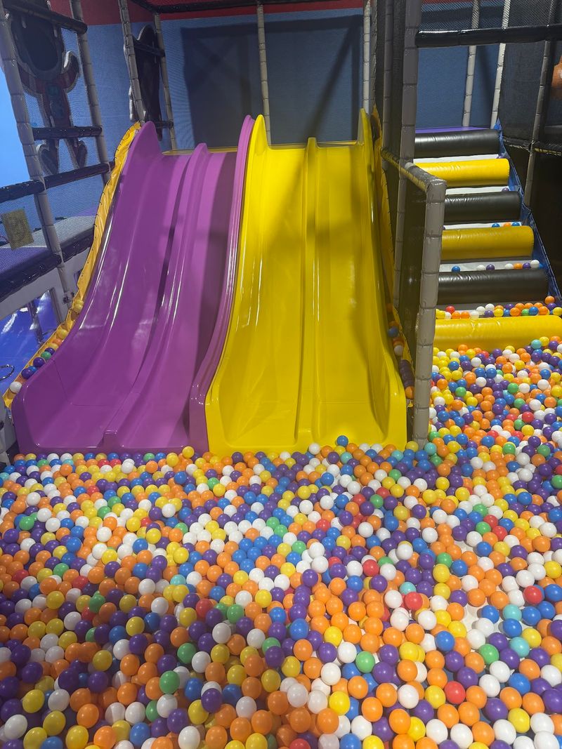 D&R PLAYLAND D&R PLAYLAND