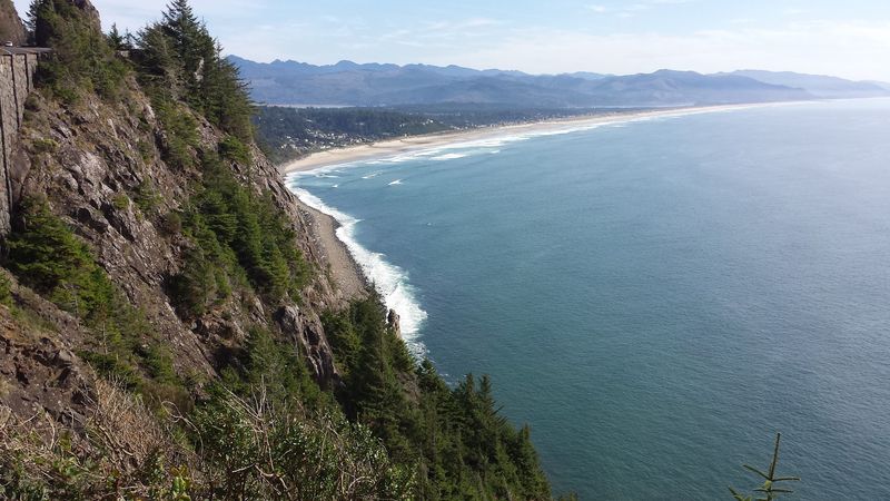 Day Trips to Nehalem, Wheeler, and the Tillamook Valley Day Trips to Nehalem, Wheeler, and the Tillamook Valley