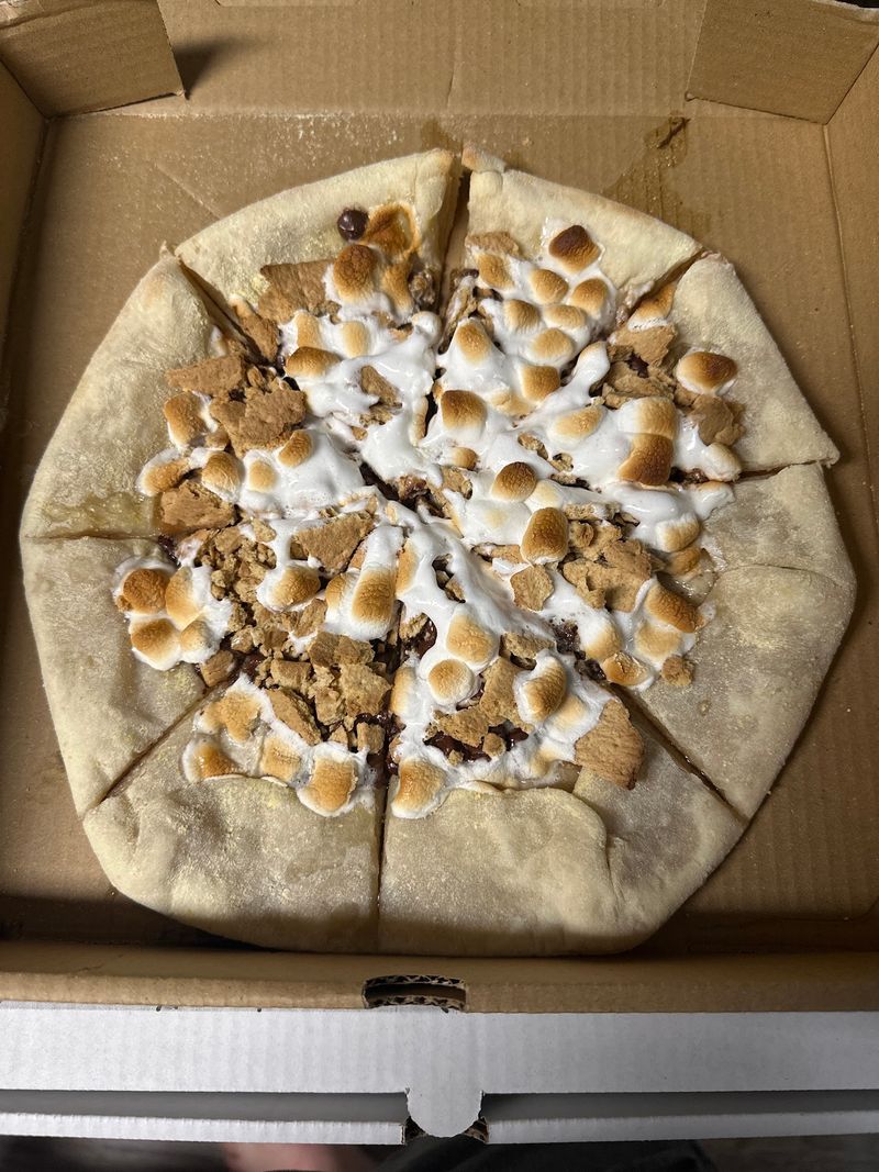 Dessert Pizza Is Absolutely A Thing Here Dessert Pizza Is Absolutely A Thing Here