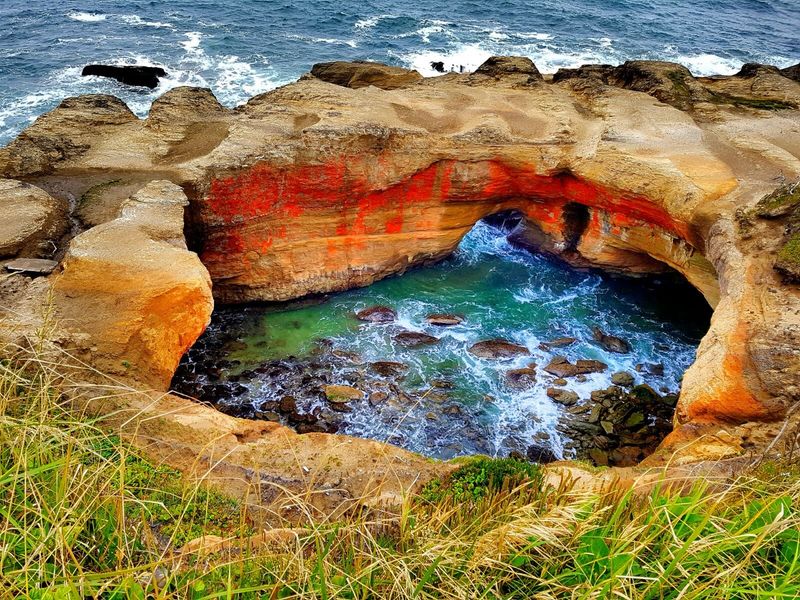 Devils Punchbowl State Natural Area, Otter Rock Devils Punchbowl State Natural Area, Otter Rock