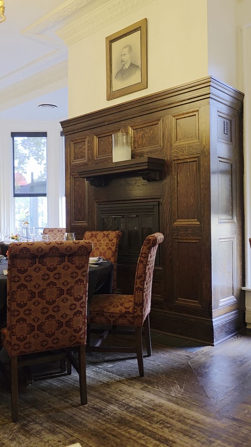 Dining Rooms Tucked Into Old Parlors And Bedrooms Dining Rooms Tucked Into Old Parlors And Bedrooms