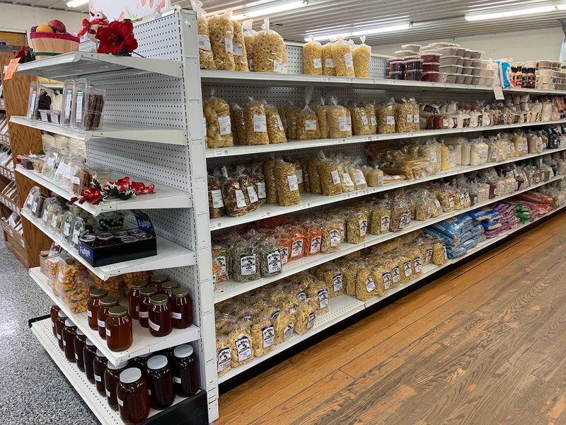 Discount Groceries That Make Your Wallet Smile Discount Groceries That Make Your Wallet Smile