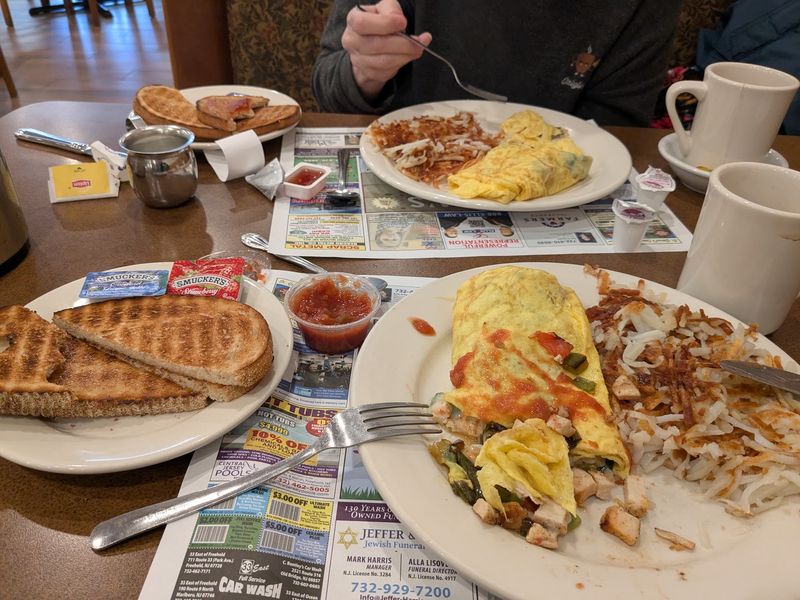 Eggs, Omelettes, and Skillets for Bigger Appetites Eggs, Omelettes, and Skillets for Bigger Appetites