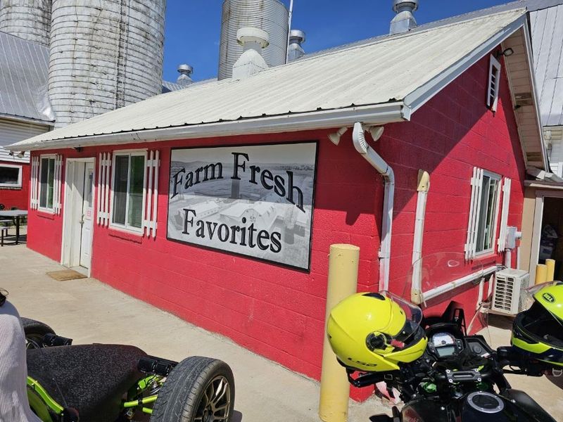 Farm Fresh Favorites, Southside, WV