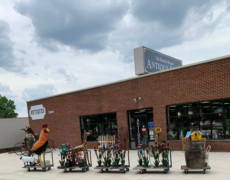 Finding This Treasure Trove in Parkersburg Finding This Treasure Trove in Parkersburg