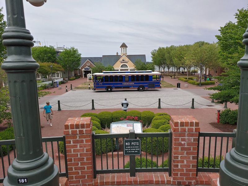 Free Trolley and Scenic Colonial Parkway Free Trolley and Scenic Colonial Parkway