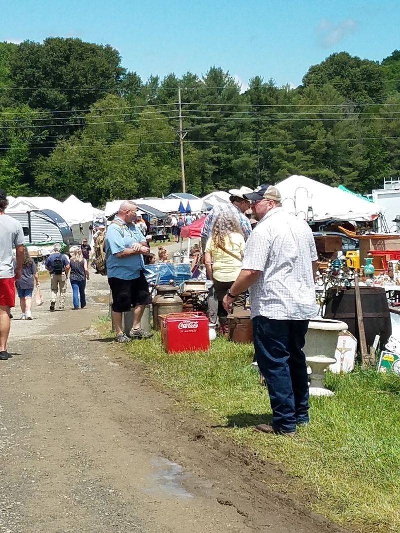 Friendly Haggling Is Practically A Local Sport Friendly Haggling Is Practically A Local Sport