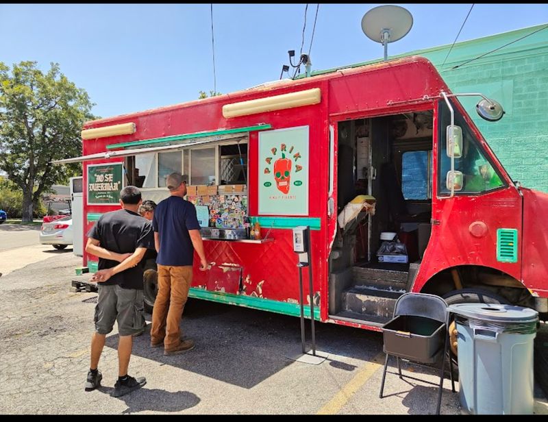 From Food Truck to Neighborhood Favorite From Food Truck to Neighborhood Favorite
