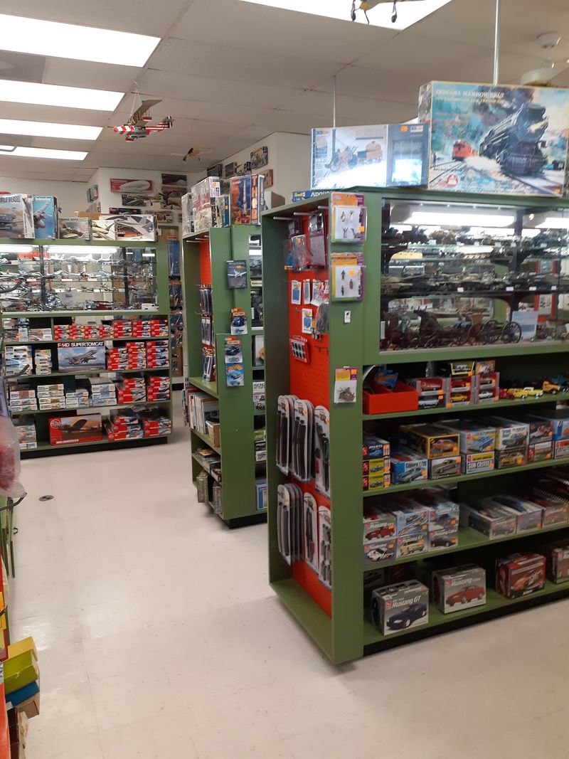 G and G Model Shop