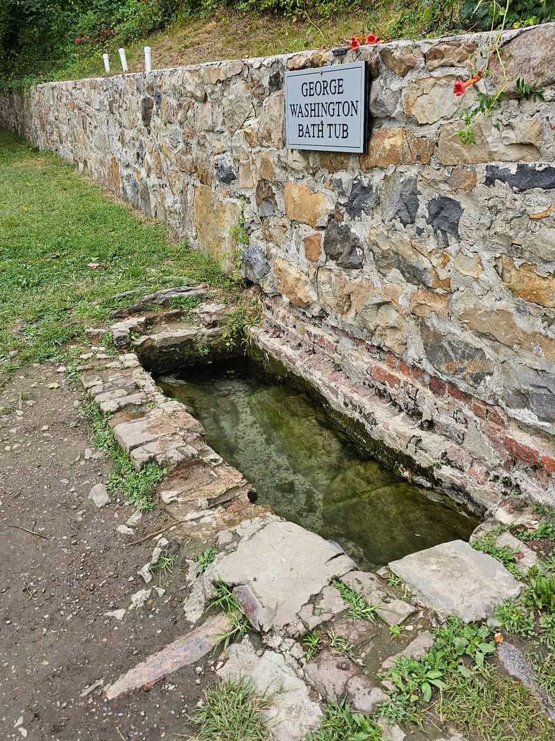 George Washington's Bathtub, Right Out in the Open