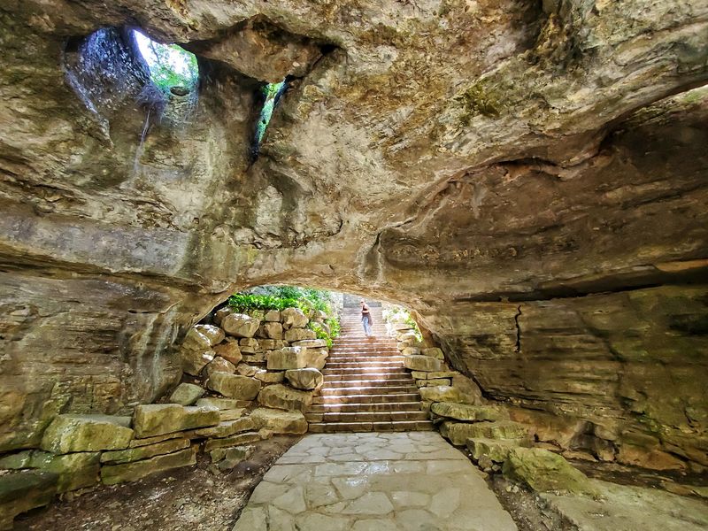 Going Underground at Longhorn Cavern