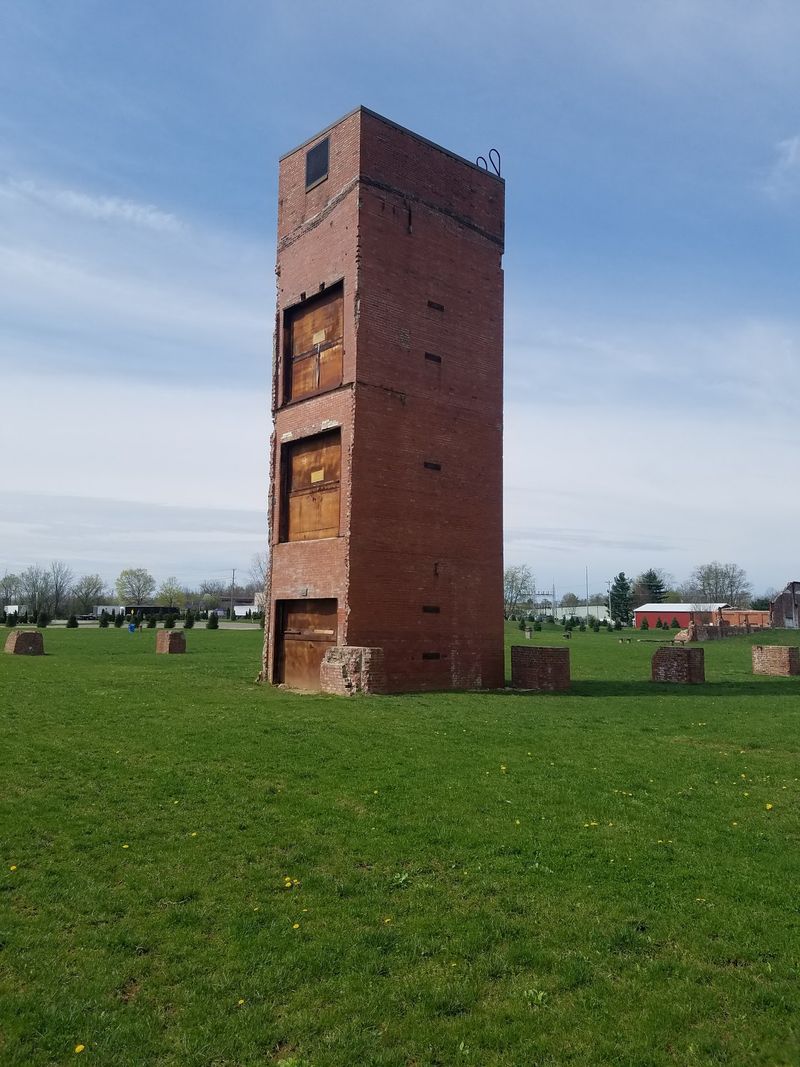 Greendale Brick Plant Ruins, Hocking County