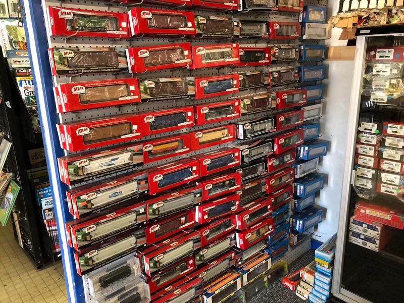 HO Scale Aisles That Swallow An Afternoon HO Scale Aisles That Swallow An Afternoon